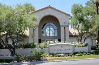 Photo #2: 2476906 Listing