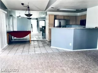 Photo #5: 2476906 Listing