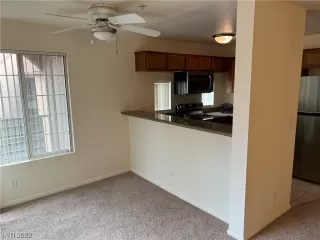 Photo #2: 2476921 Listing