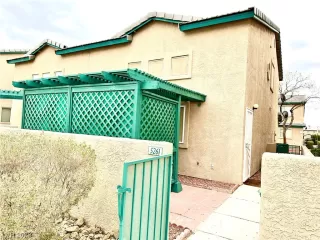 Photo #1: 2476929 Listing