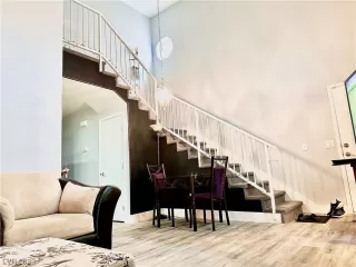 Photo #3: 2476929 Listing