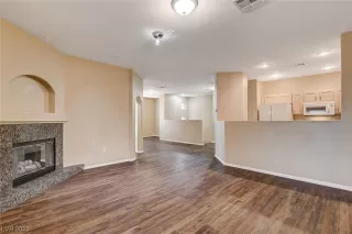 Photo #3: 2476939 Listing