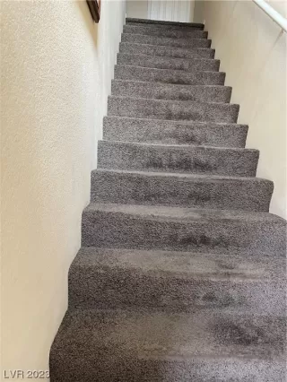 Photo #3: 2476946 Listing