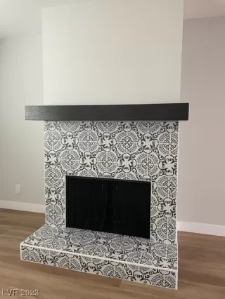 Photo #2: 2476949 Listing