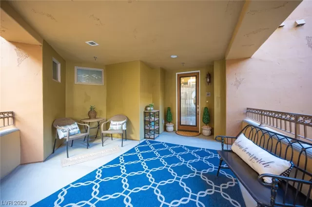 MLS: 2476964 Condo For Sale