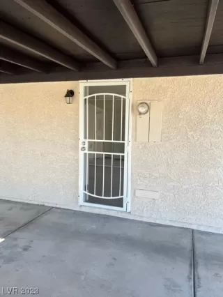 Photo #6: 2476986 Listing 