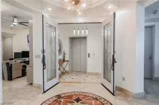 Photo #6: 2476987 Listing 