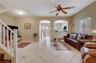 Photo #1: 2476989 Listing 