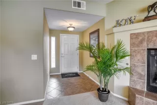 Photo #2: 2476995 Listing 