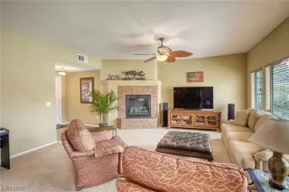 Photo #6: 2476995 Listing 