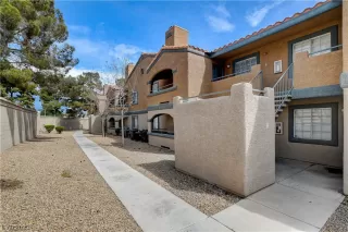 Photo #6: 2477000 Listing 