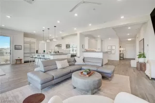 Photo #1: 2477025 Listing