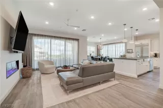 Photo #6: 2477025 Listing