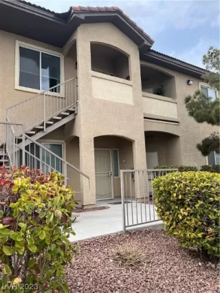 Photo #1: 2477072 Listing