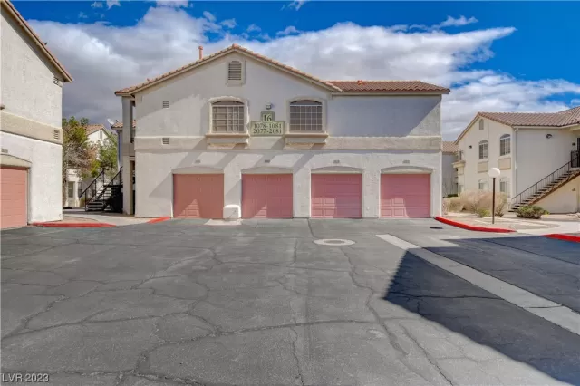 MLS: 2477080 Condo For Sale