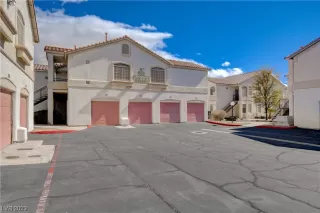 Photo #1: 2477080 Listing