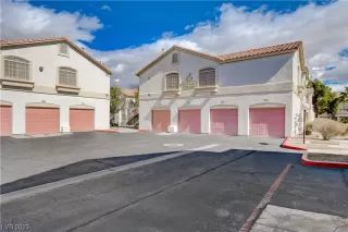 Photo #2: 2477080 Listing