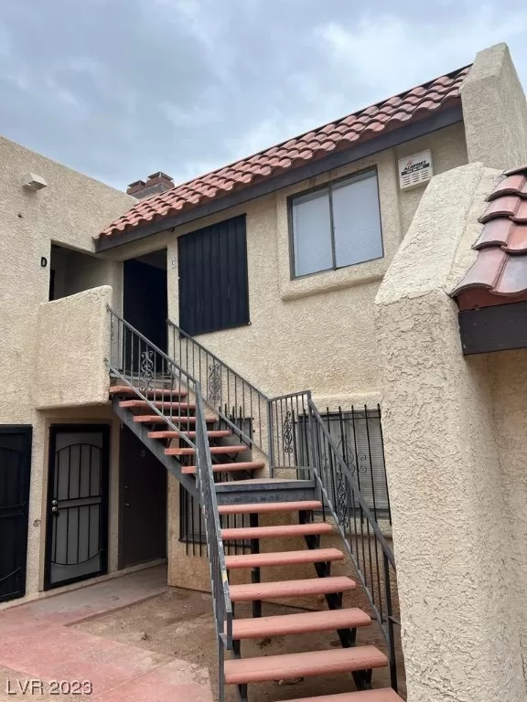 MLS: 2477088 Condo For Sale