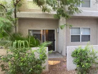 Photo #4: 2477108 Listing 