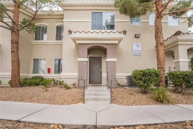 MLS: 2477109 Condo For Sale