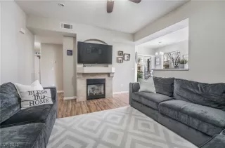 Photo #4: 2477109 Listing 