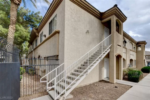 MLS: 2477125 Condo For Sale