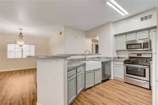 Photo #1: 2477125 Listing