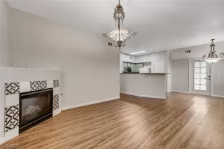 Photo #3: 2477125 Listing