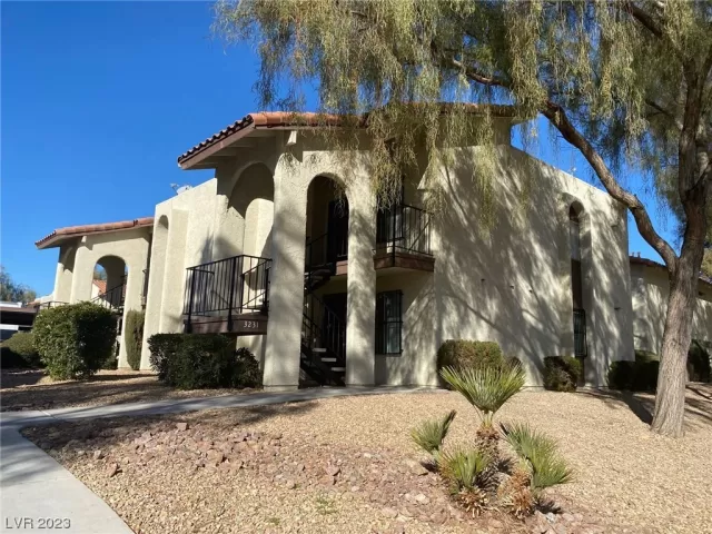 MLS: 2477172 Condo For Sale