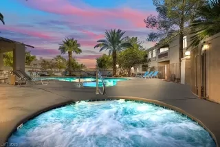 Photo #1: 2477182 Listing