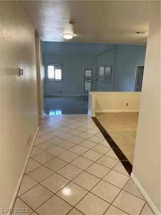 Photo #4: 2477216 Listing 