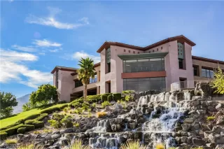 Photo #1: 2477251 Listing 