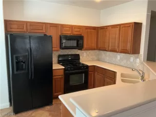 Photo #6: 2477273 Listing 