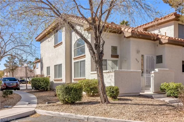 MLS: 2477312 Condo For Sale