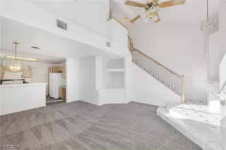 Photo #3: 2477312 Listing