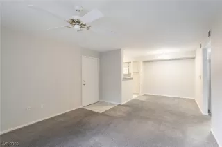 Photo #2: 2477381 Listing 