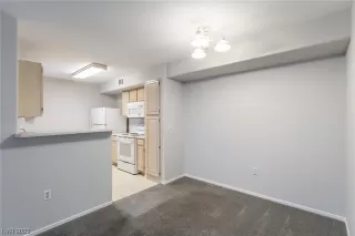 Photo #4: 2477381 Listing 