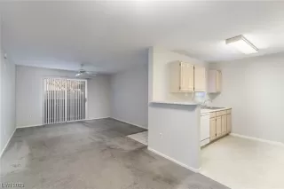 Photo #5: 2477381 Listing 