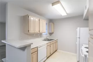 Photo #6: 2477381 Listing 