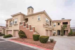 Photo #3: 2477396 Listing 