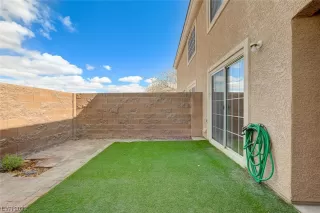 Photo #4: 2477401 Listing