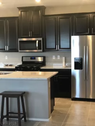 Photo #2: 2477458 Listing 