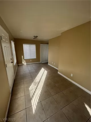 Photo #1: 2477463 Listing 