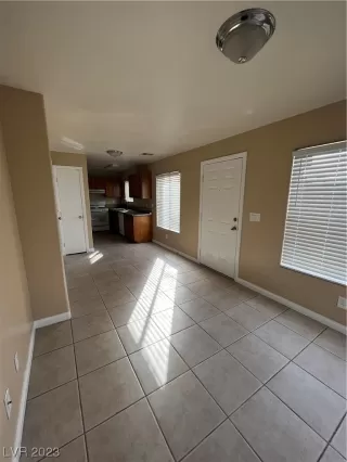 Photo #2: 2477463 Listing 