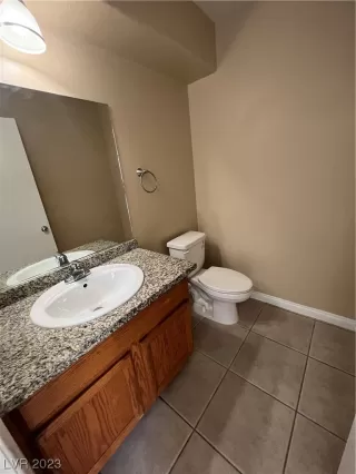 Photo #5: 2477463 Listing 