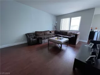 Photo #1: 2477500 Listing 