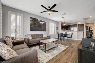 Photo #3: 2477527 Listing 