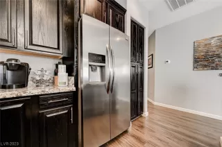 Photo #6: 2477527 Listing 