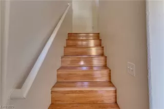 Photo #2: 2477540 Listing 