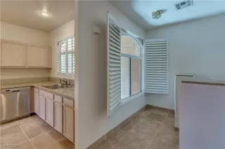 Photo #4: 2477540 Listing 